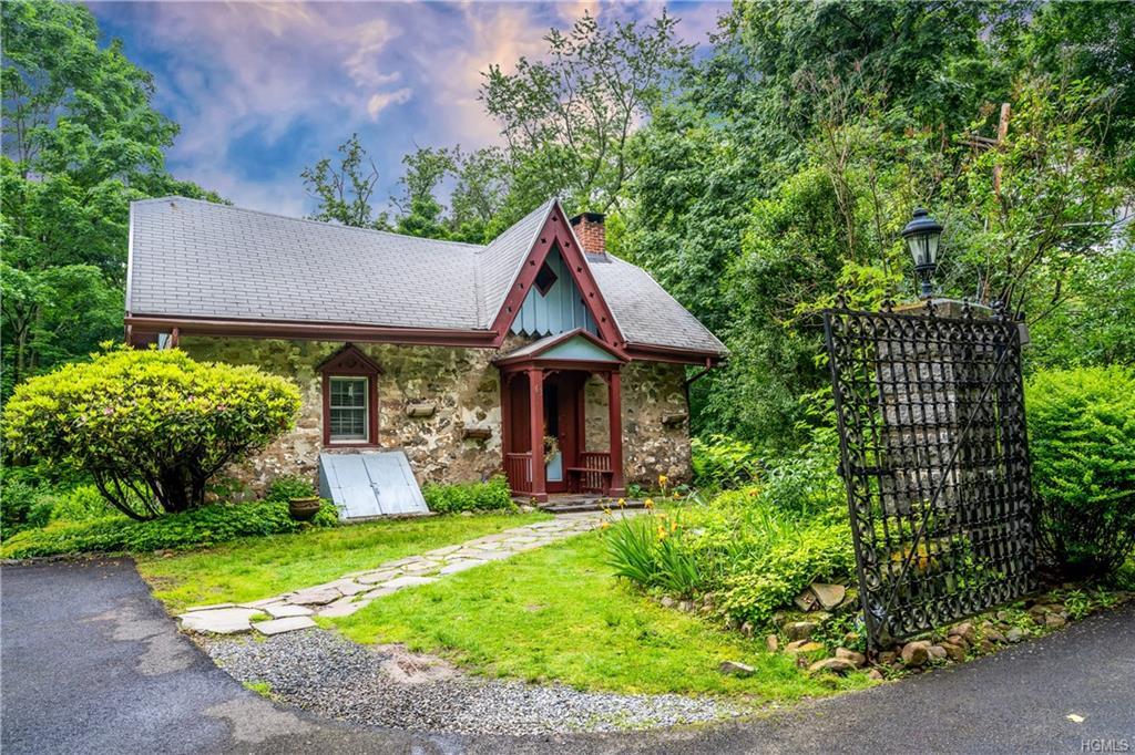 63 Rockland Road - Photo 1