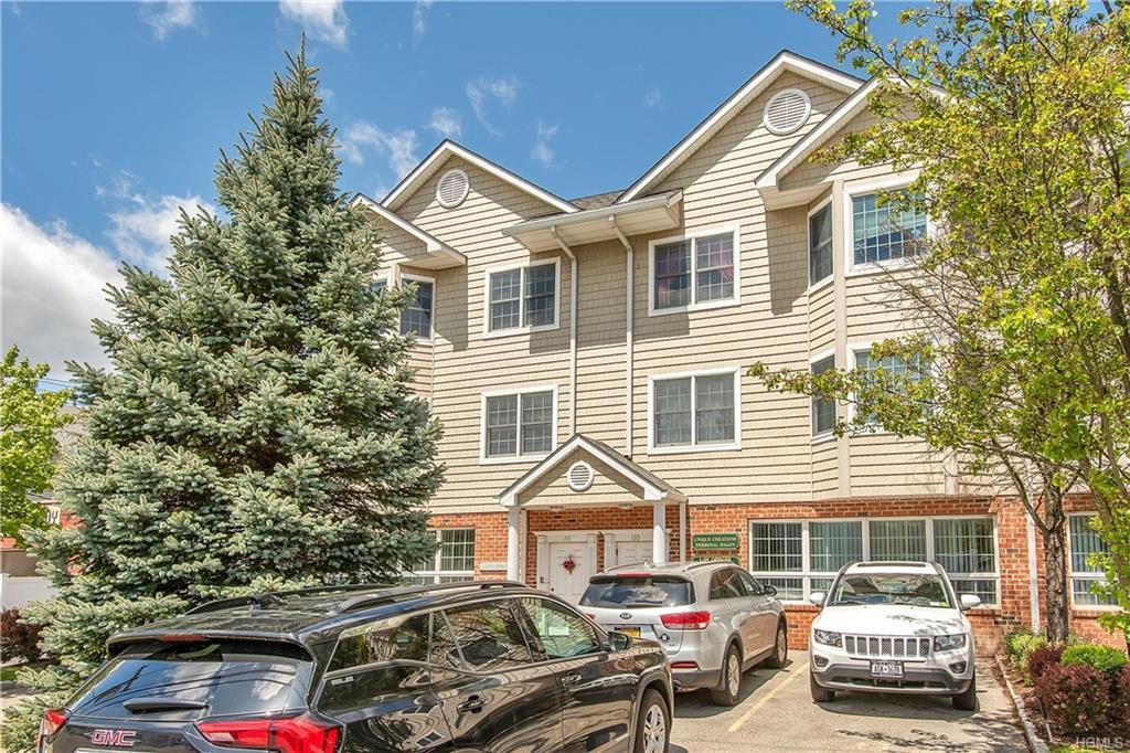 135 Montgomery Avenue - Photo 1