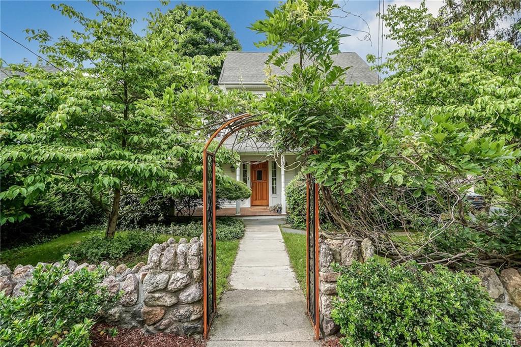 13 Park Avenue - Photo 1