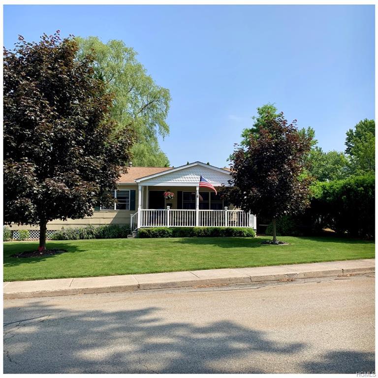 21 Heaney Drive - Photo 1
