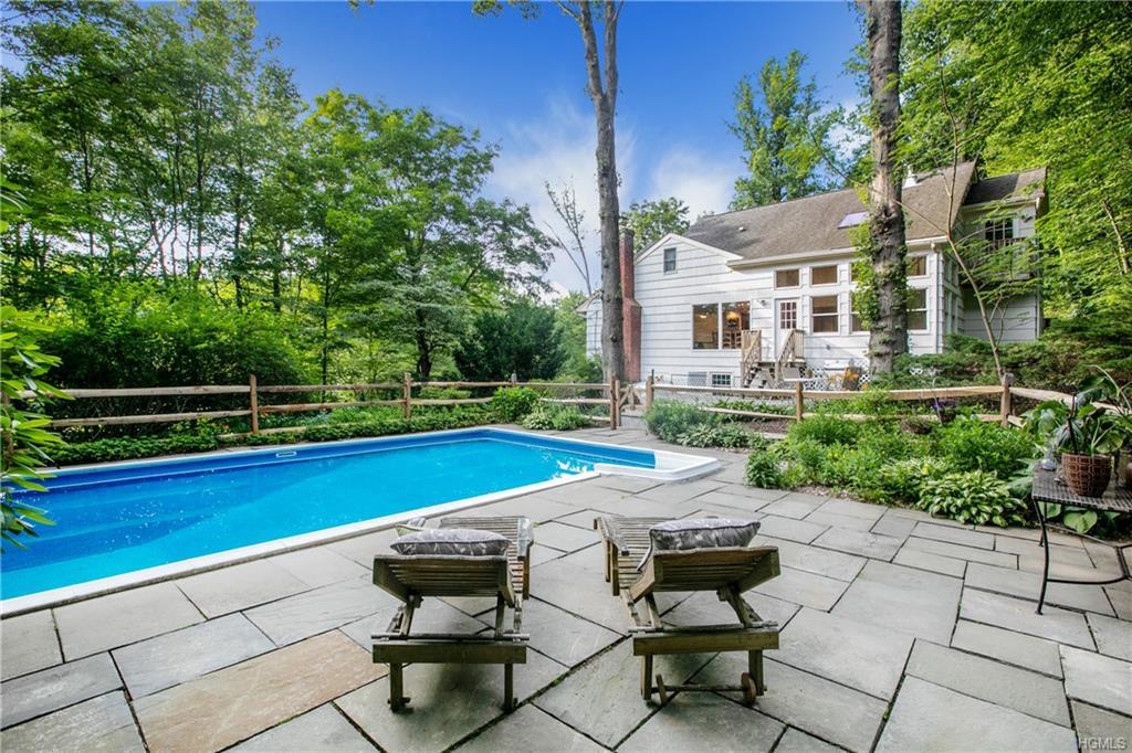 22 Green Valley Road - Photo 1