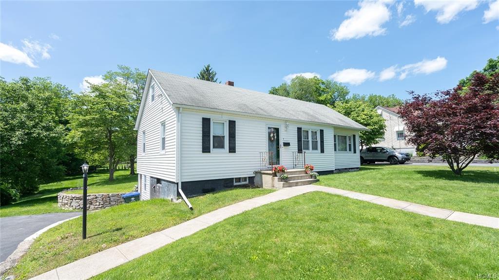 7 Pond Road - Photo 1