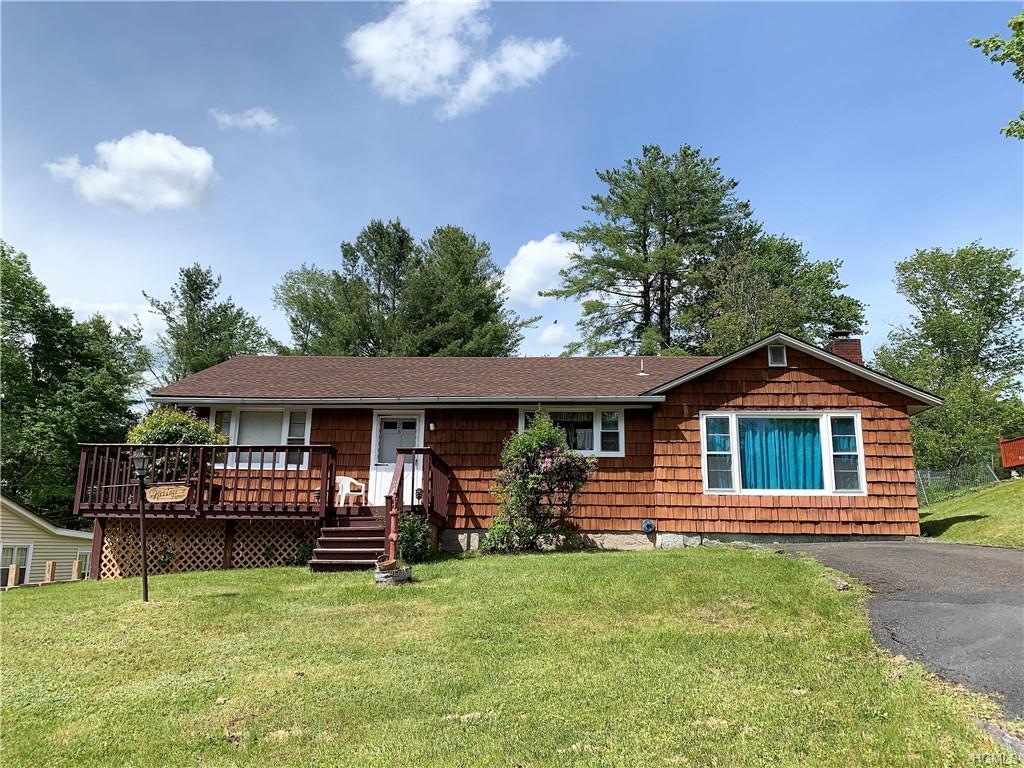 28 Hemlock Drive - Photo 1