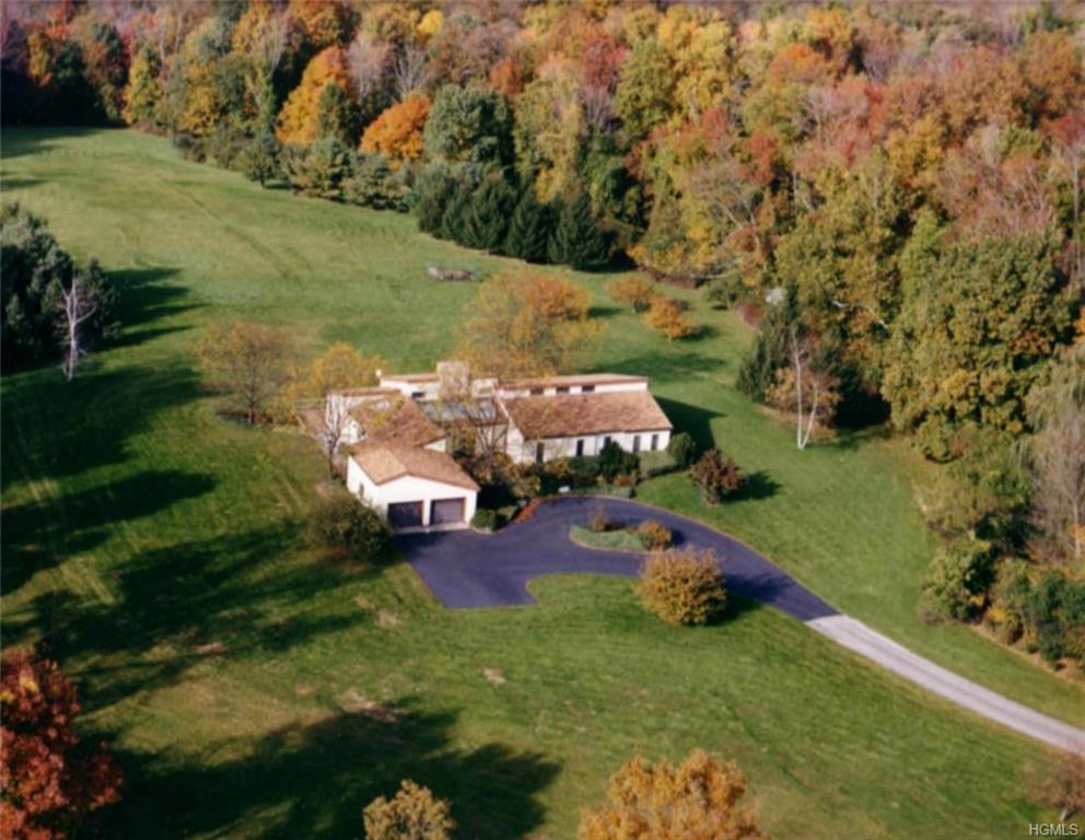 39 Quaker Hill Road - Photo 1