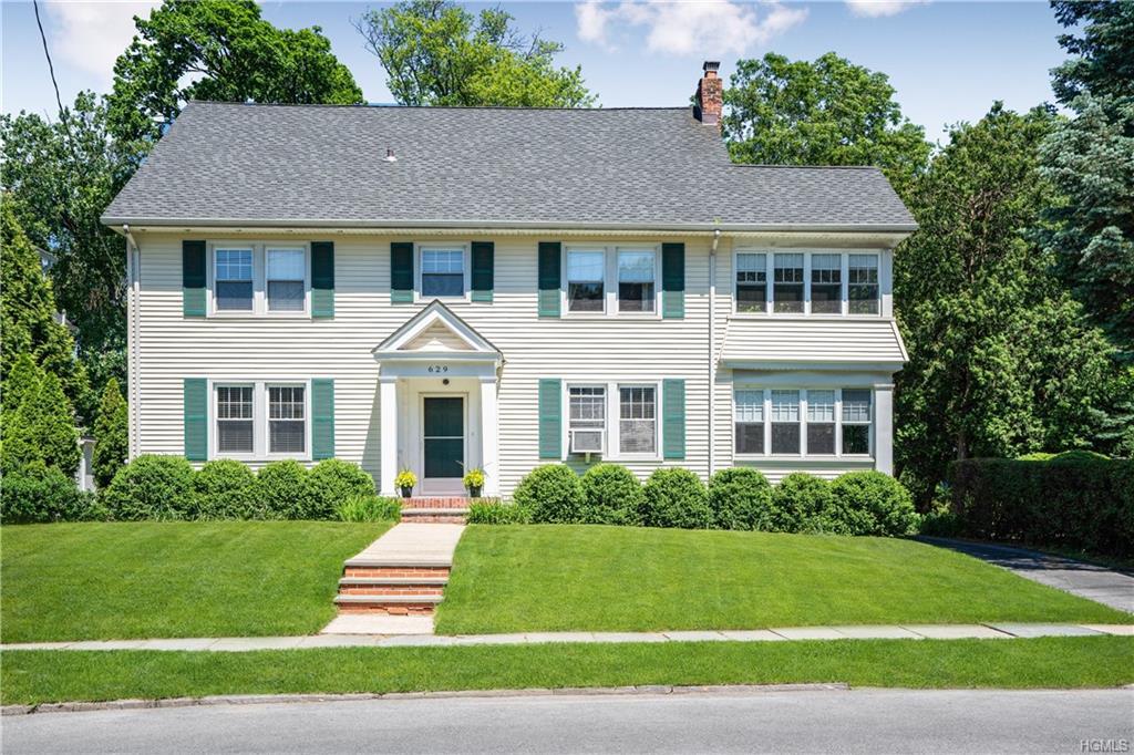 629 Webster Avenue - Photo 1