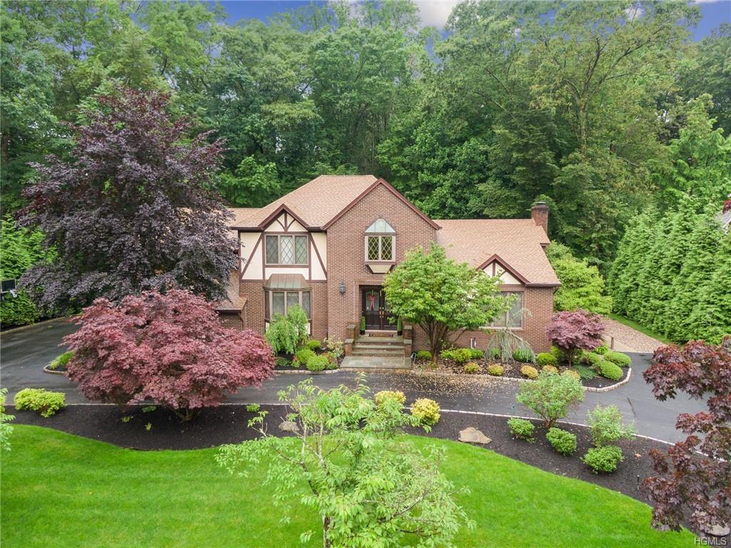 22 Pepperidge Drive - Photo 1
