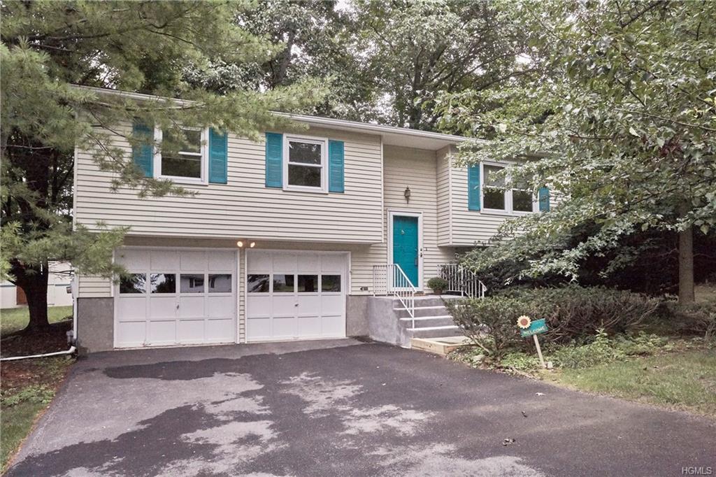 23 Robert Drive - Photo 1