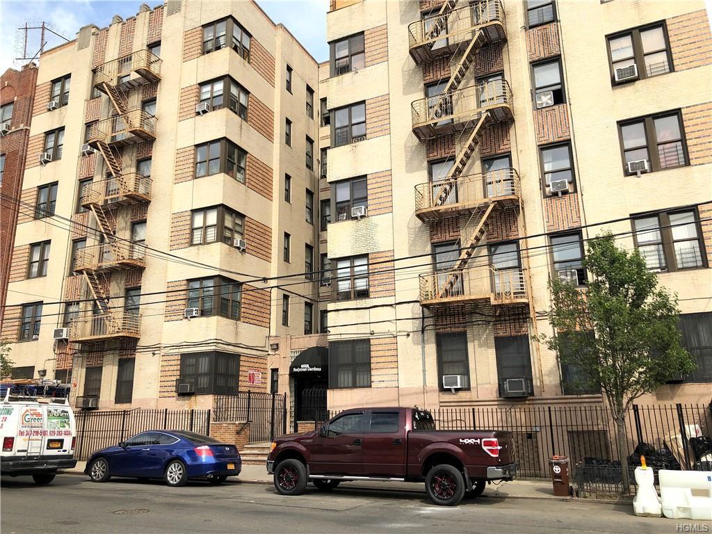 1200 Woodycrest Avenue - Photo 1