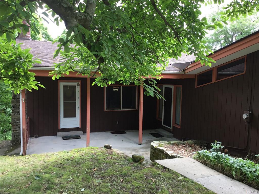 22 Woodcrest Terrace - Photo 1