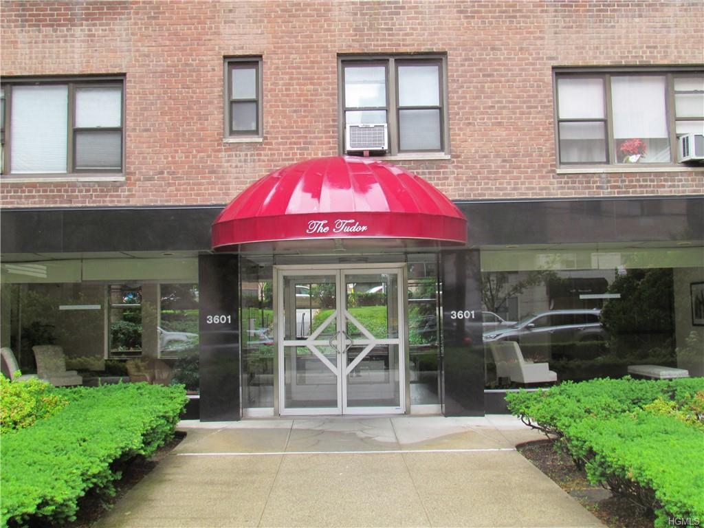 3601 Johnson Avenue - Photo 1