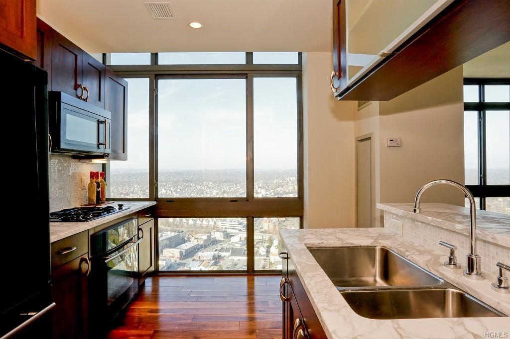 175 Huguenot Street - Photo 1