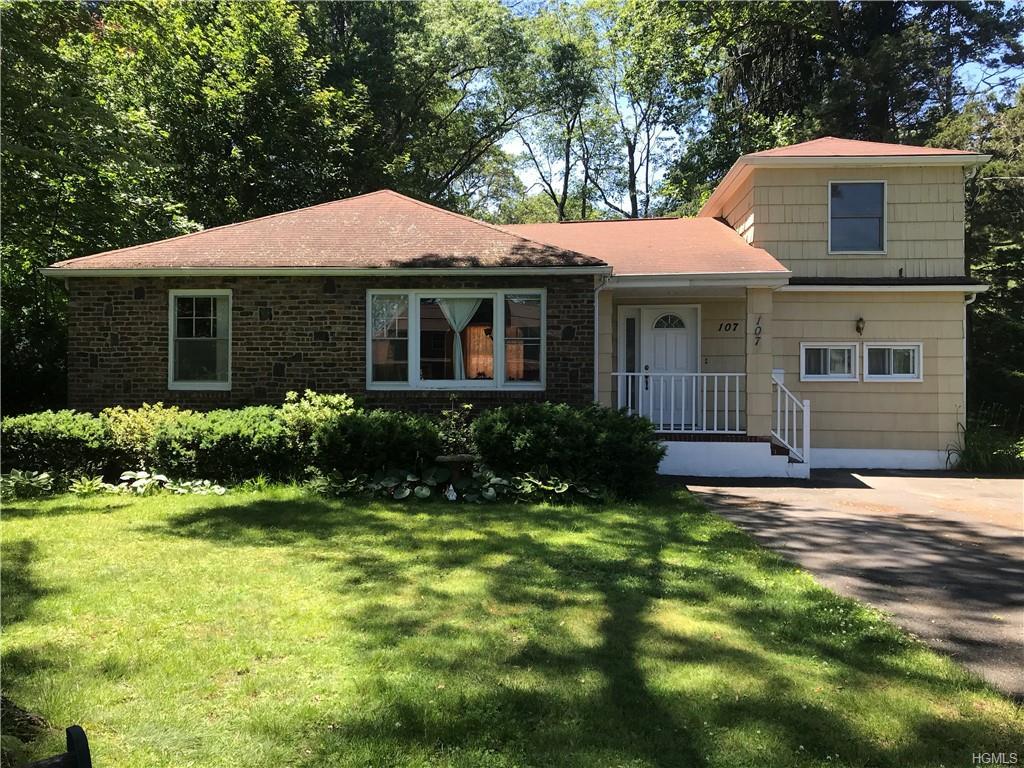107 Grandview Avenue - Photo 1