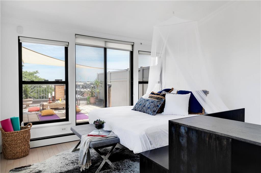 99 Kingsland Avenue - Photo 1