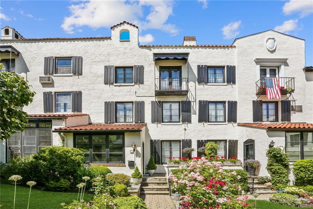 3 Park Avenue Terrace - Photo 1