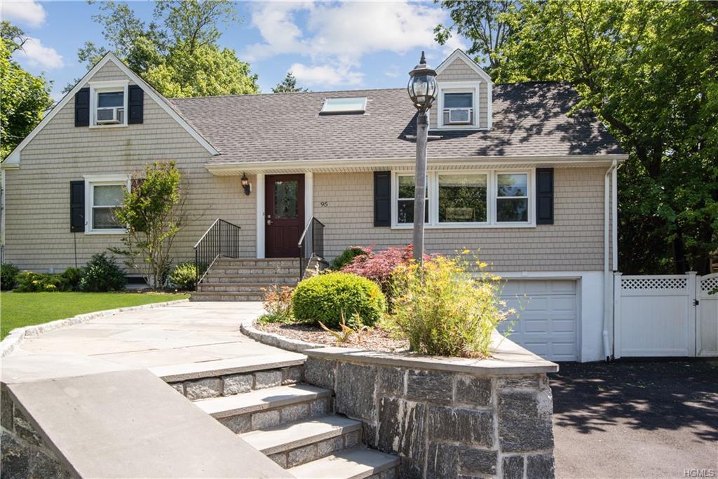 95 Wood Avenue - Photo 1