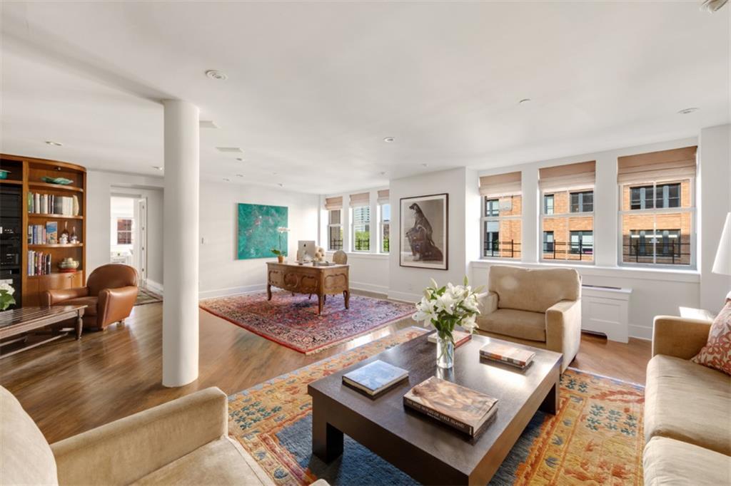 53 Moore Street - Photo 1