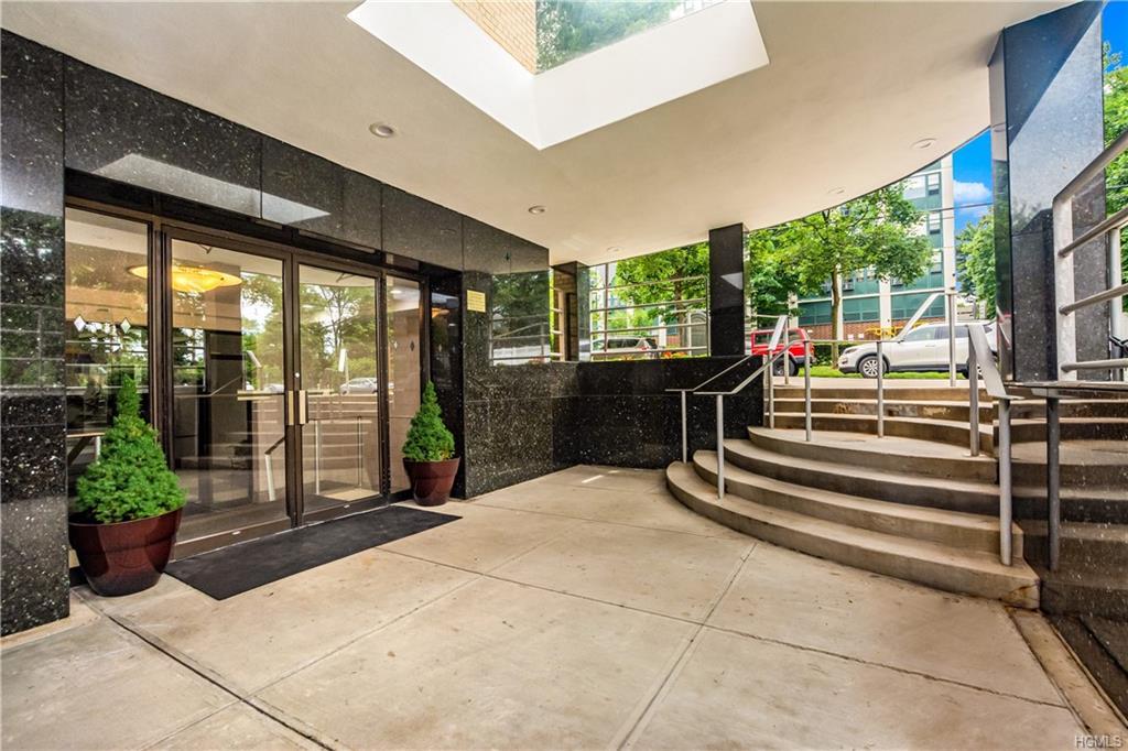 2736 Independence Avenue - Photo 1