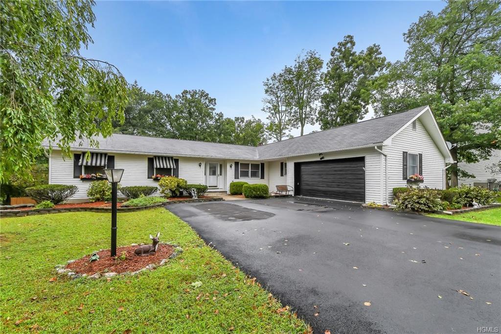 74 Shore Boulevard - Photo 1
