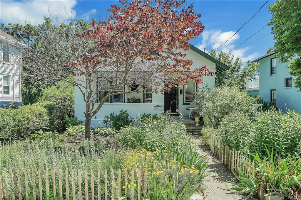 106 Grand Street - Photo 1