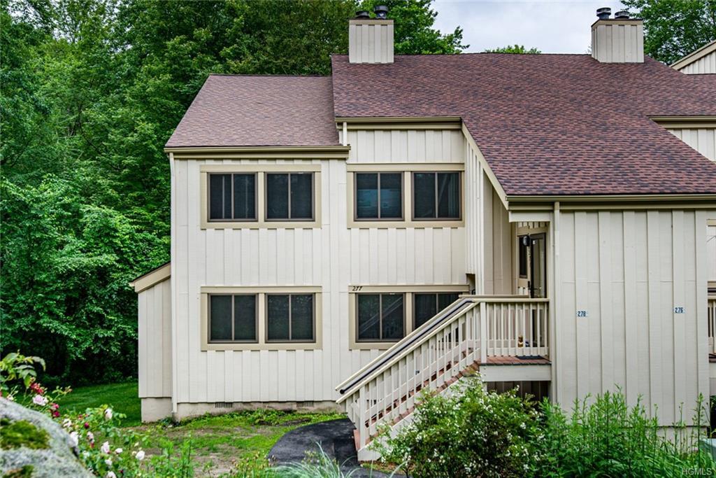 277 Maplewood Drive - Photo 1
