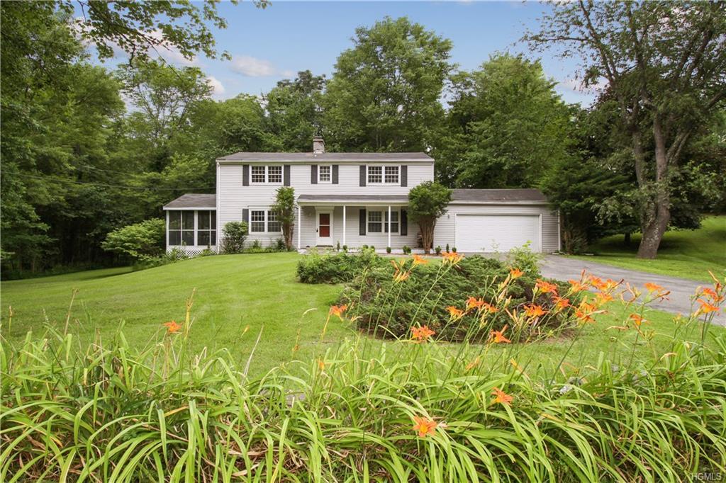 39 Pine Ridge Road - Photo 1
