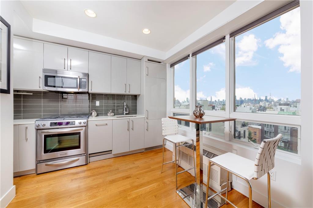 139 Skillman Avenue - Photo 1