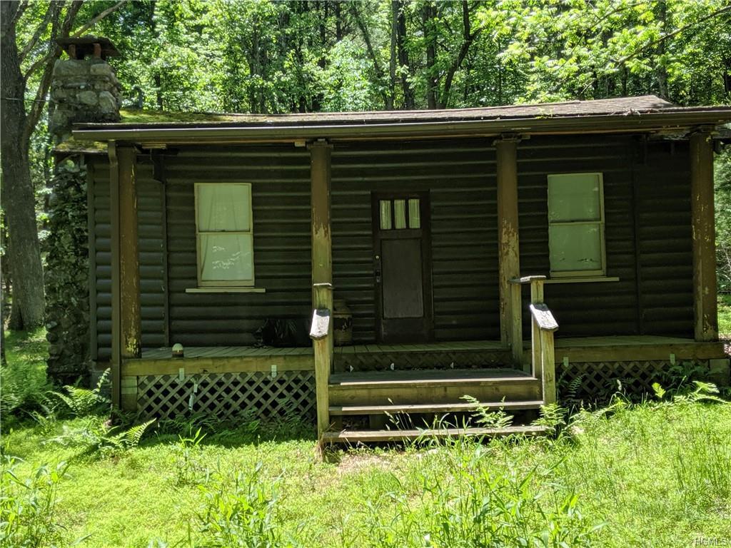 62 Woodcrest Drive - Photo 1
