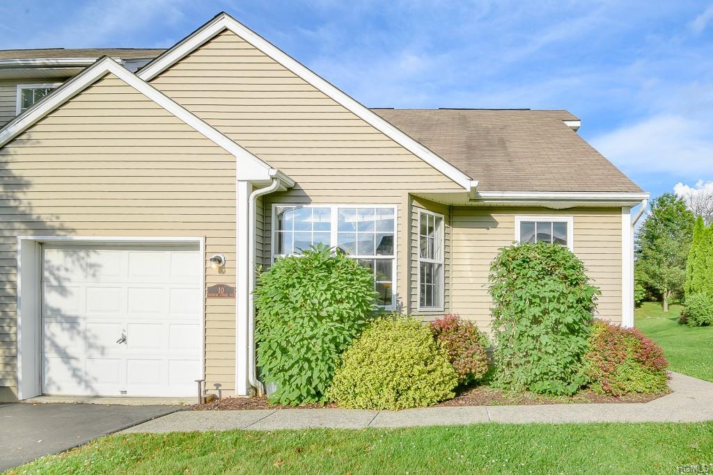 10 Sparrow Ridge Road - Photo 1