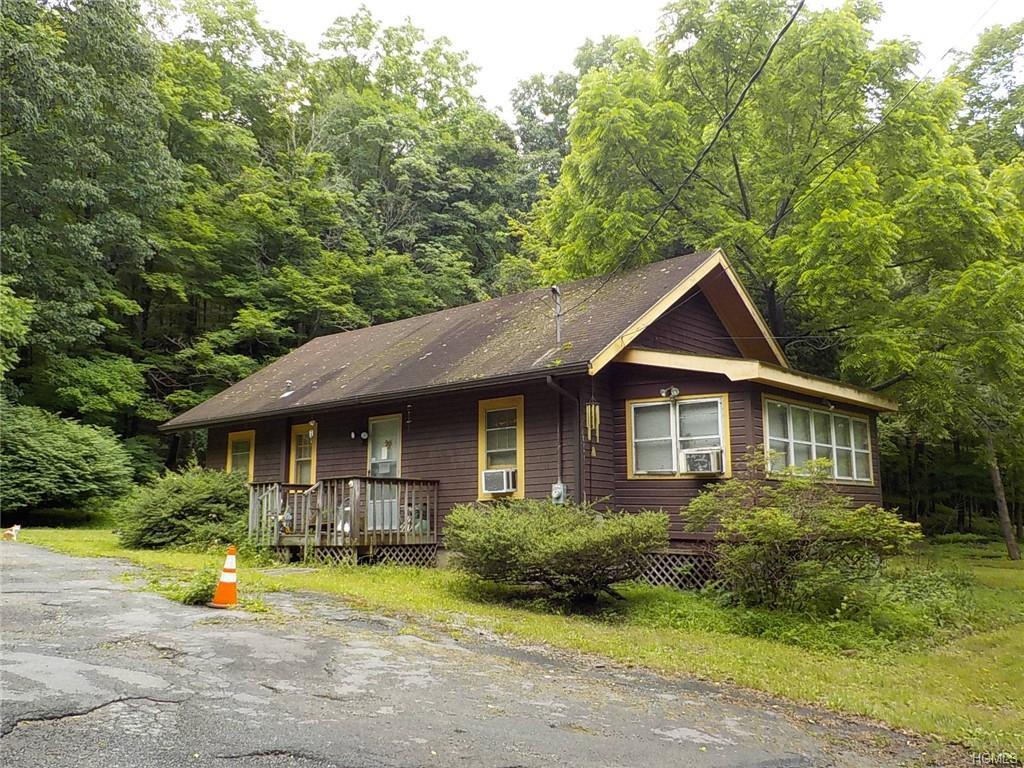 464 Pine Hill Road - Photo 1