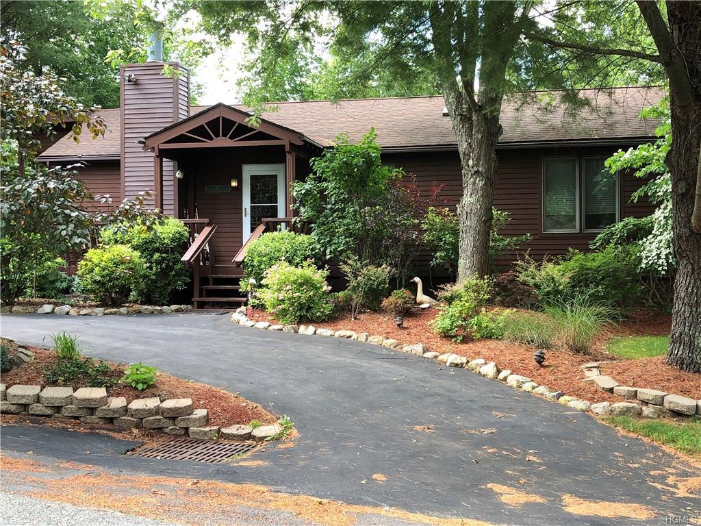 88 Lake View Drive - Photo 1