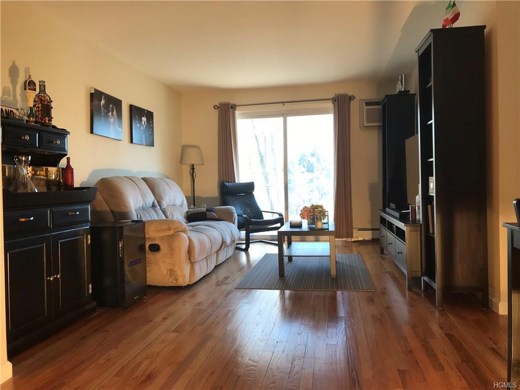 17 Broadway - Photo 1