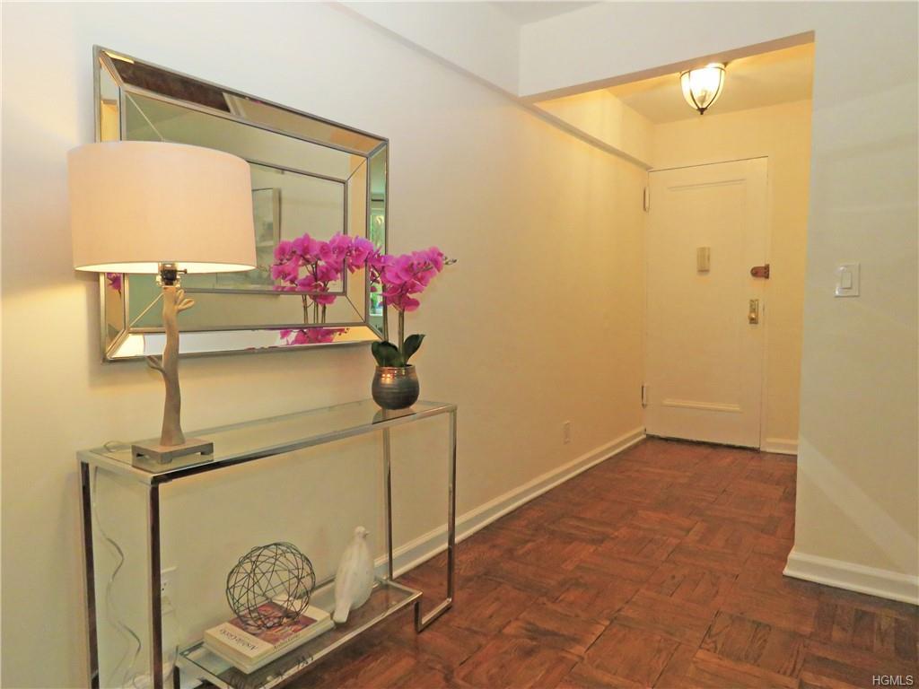 555 Broadway - Photo 1