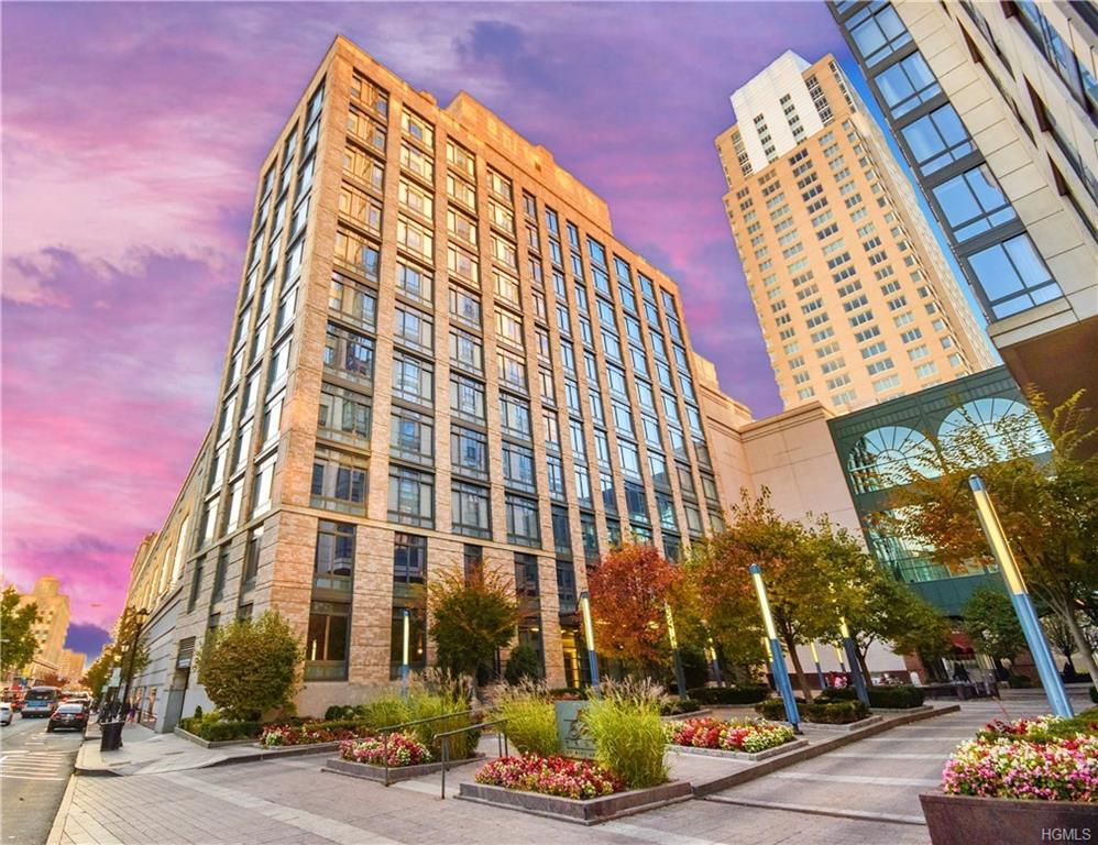 25 City Place - Photo 1