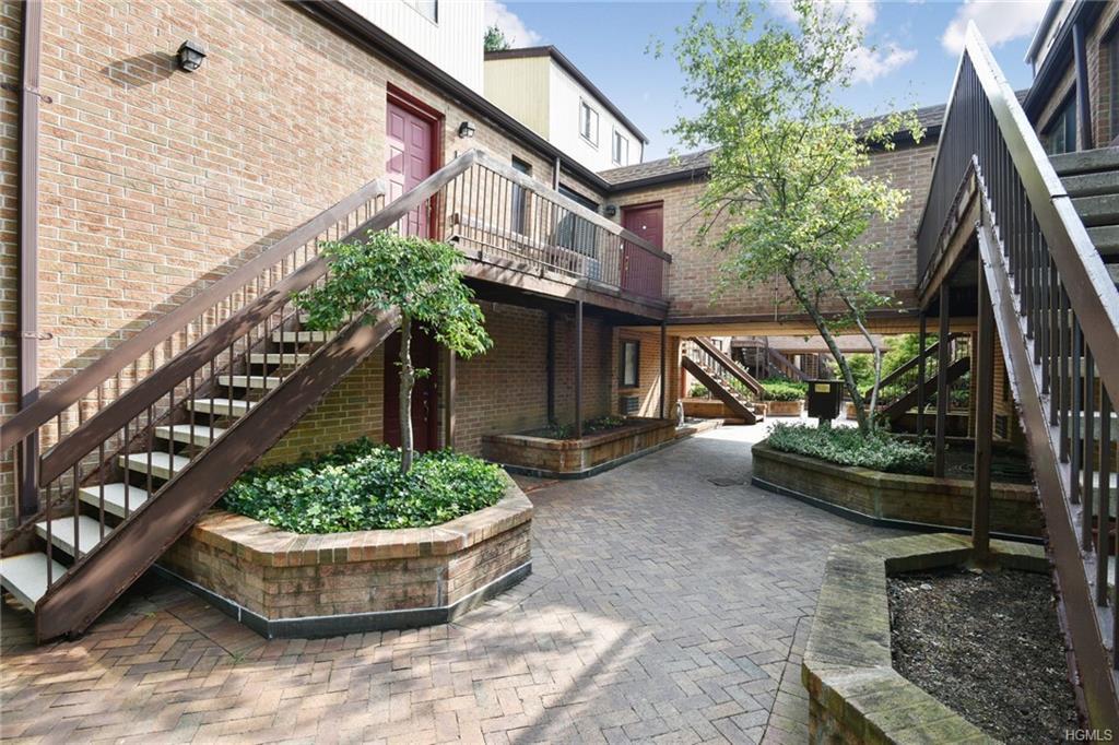 50 Dekalb Avenue - Photo 1