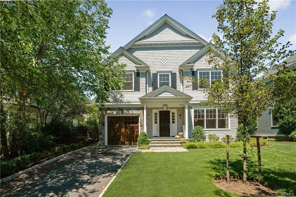 171 Larchmont Avenue - Photo 1