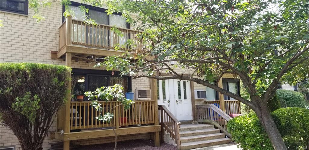 238 Sneden Place - Photo 1