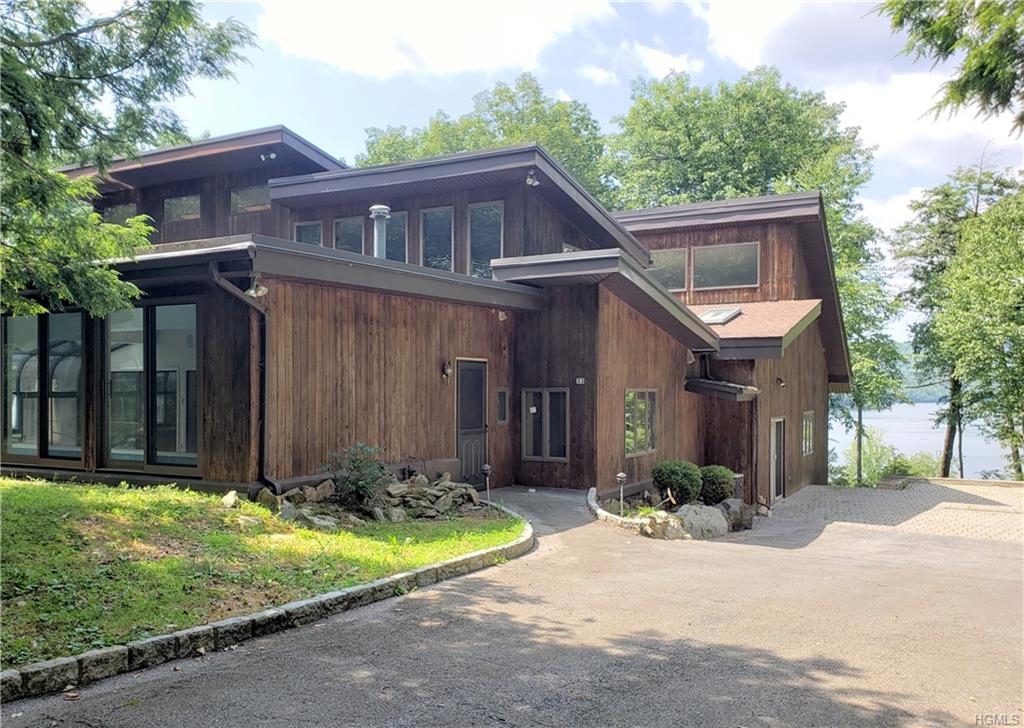 33 Lakefront Road - Photo 1