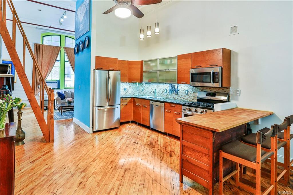 52 Webster Avenue - Photo 1