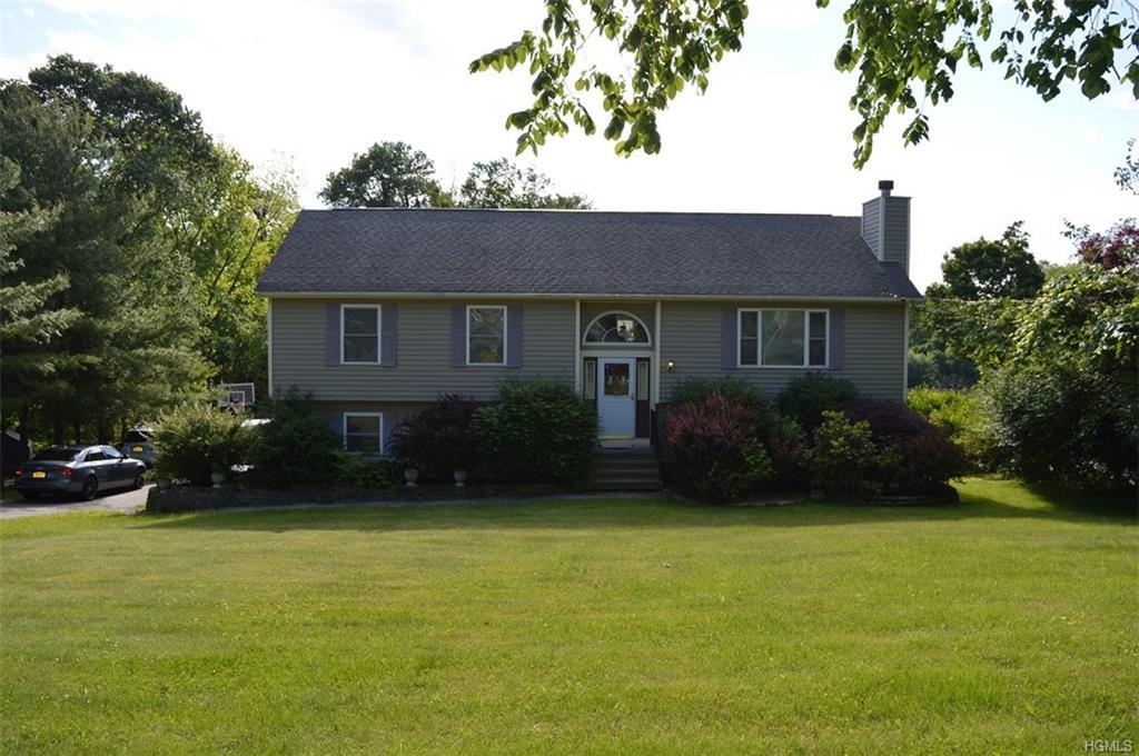11 Woodbine Drive - Photo 1