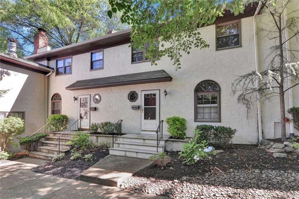 28 Somerset Drive - Photo 1