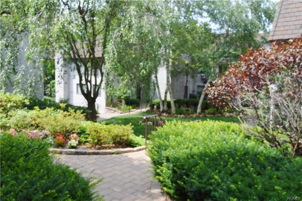 89 Broadway - Photo 1