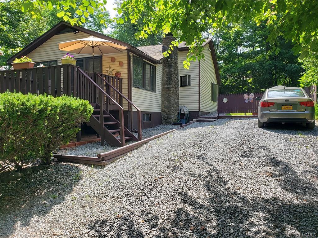 13 Laurel Trail - Photo 1