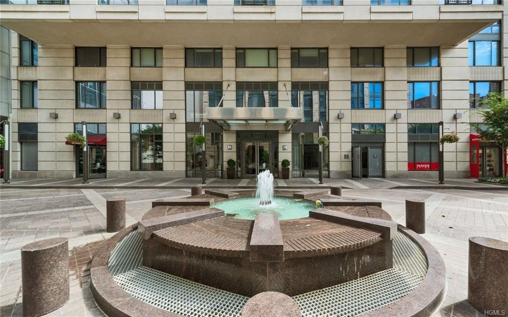 10 City Place - Photo 1