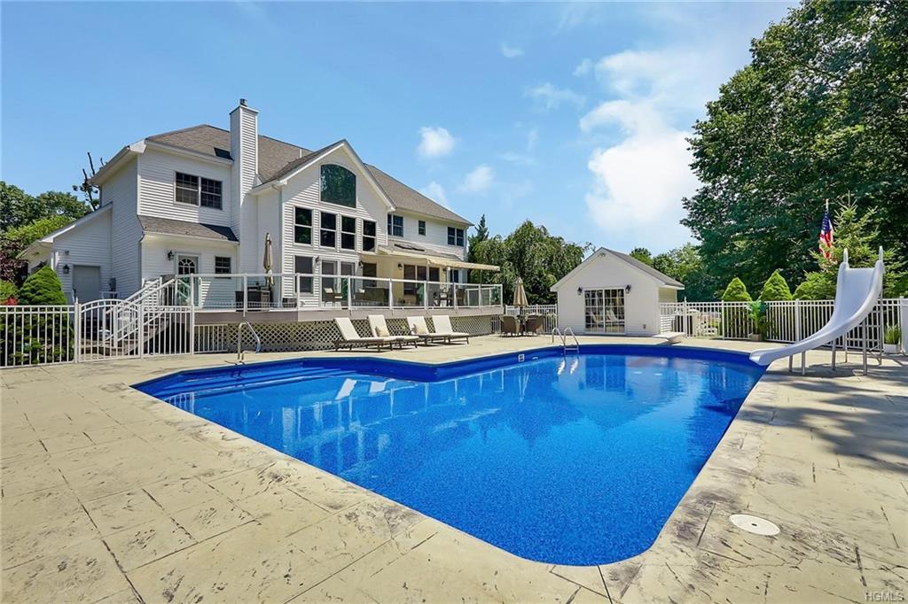 27 Willets Way - Photo 1