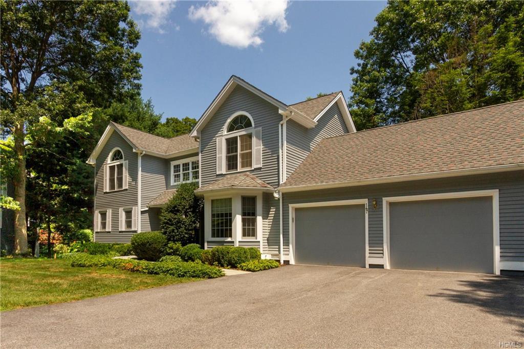 147 Fieldstone Drive - Photo 1