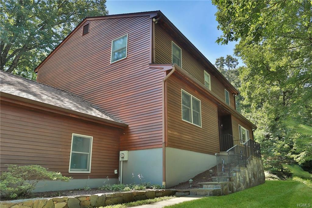 660 Bellview Avenue - Photo 1