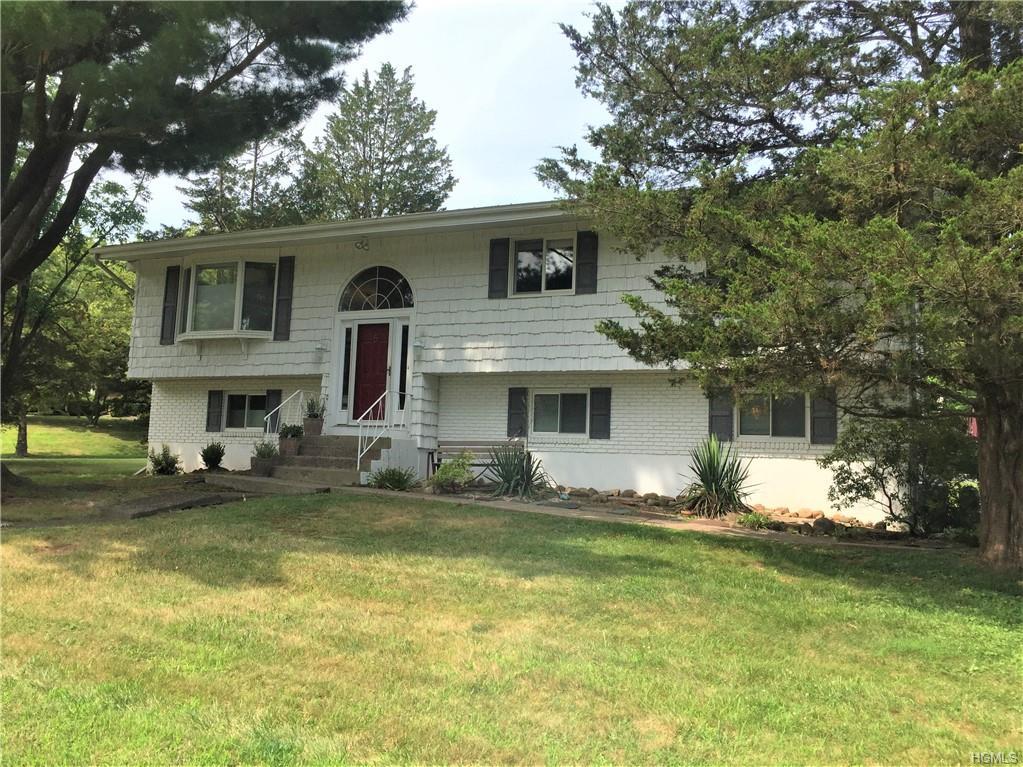 5 Esquire Road - Photo 1