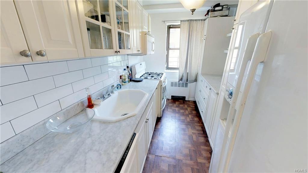 40 Fleetwood Avenue - Photo 1
