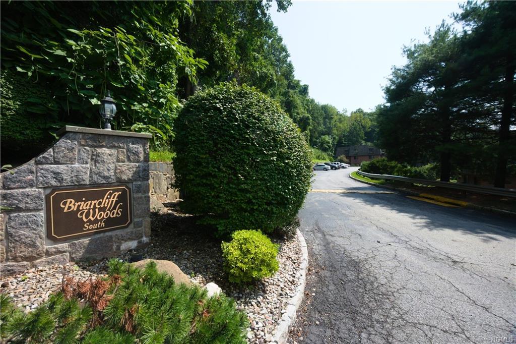 10-3 Briarcliff Drive - Photo 1