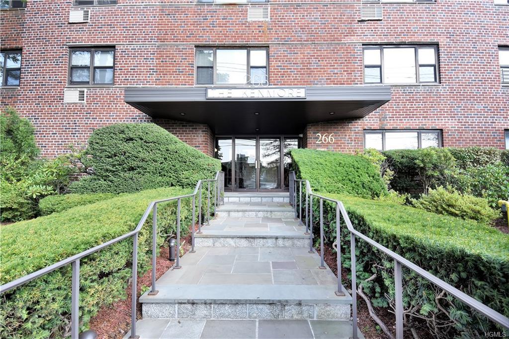 266 Pelham Road - Photo 1